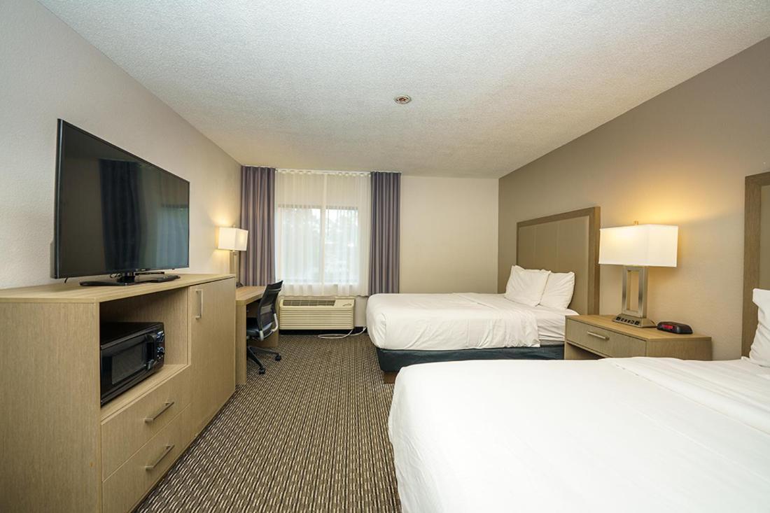 Wingate By Wyndham Brunswick Ga I-95 Hotel Exterior foto
