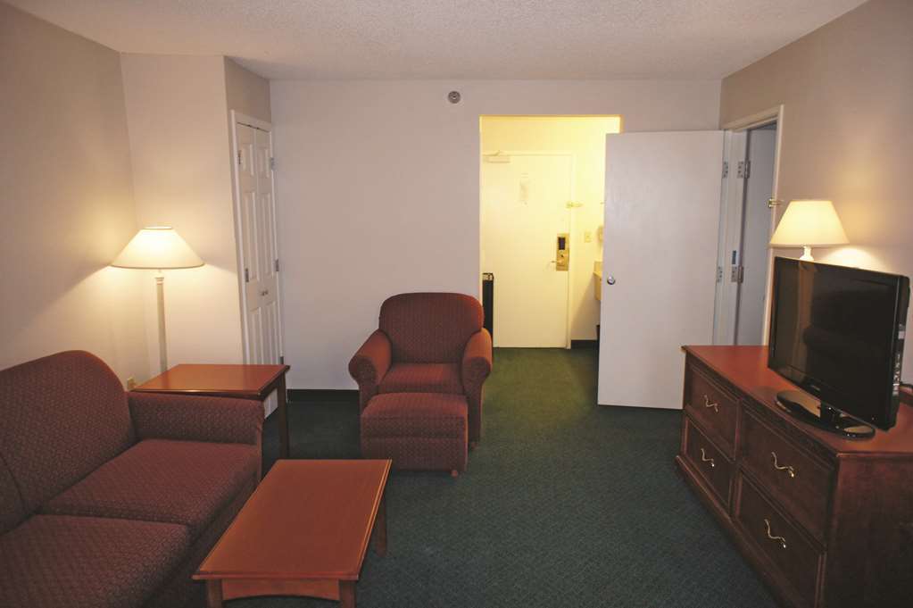 Wingate By Wyndham Brunswick Ga I-95 Hotel Quarto foto